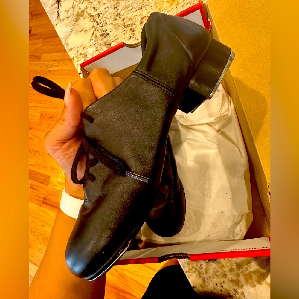 Women’s Capezio leather tap shoes